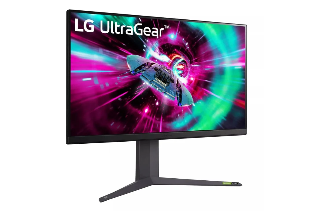 LG 32GR93U-B 32" UltraGear™ UHD 1ms 144Hz Gaming Monitor with NVIDIA® G-SYNC® Compatible - Image 3